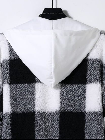 CHAQUETA CON ESTAMPADO DE CUADROS