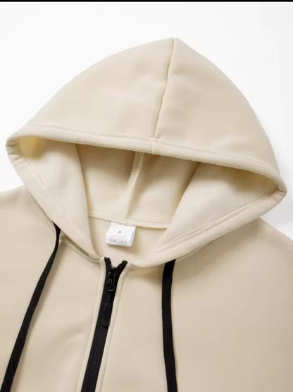 CHAQUETA TIPO CANGURO